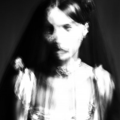 FIANCEE