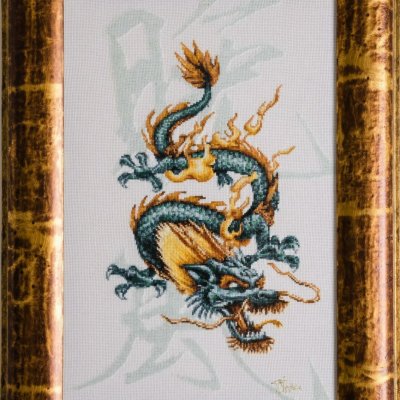 Картина «Дракон-цю»,ручная работа, вышивка.