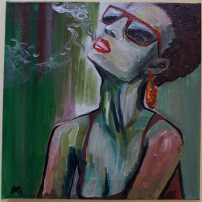 Курящая женщина в красном