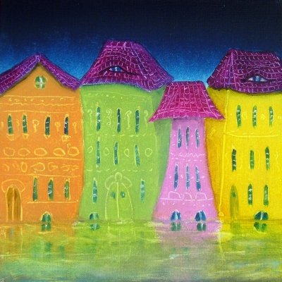 Street. Fuchsia Color House