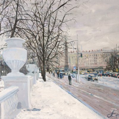 Minsk vases along the avenue