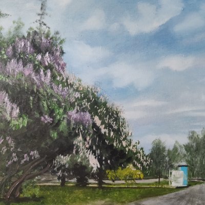 May, Minsk, lilacs and chestnuts